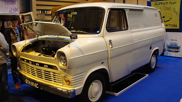 1965_Ford_Transit_(15199259784).jpg
