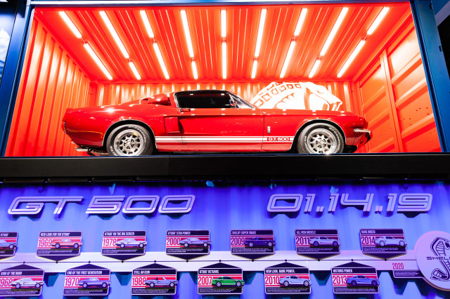 ford-mustang_100680496_m.jpg